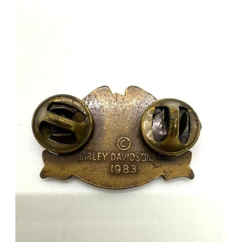 Rare 1983 Harley HOG Pin Brass Eagle –Historic Founding Year Harley Owners Group